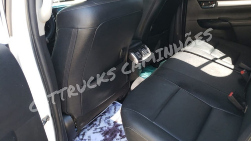Toyota Hilux Srv Cab. Dupla 4x4 Automática Consta Sinistro