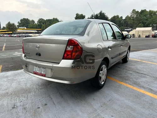 Nissan Platina 1.6 A At