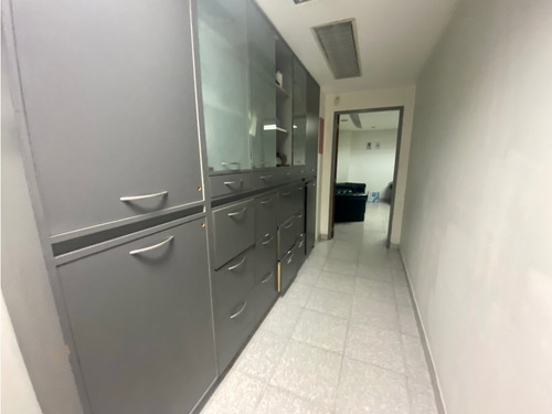 Se Vende Edificio Industrial 1400m2 Catia 0490