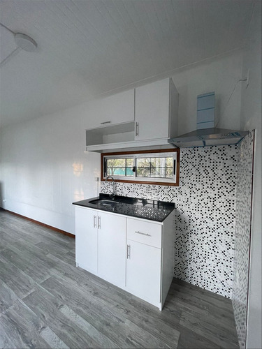 Dos Apartamentos Container, De Un Dormitorio. Los Bulevares