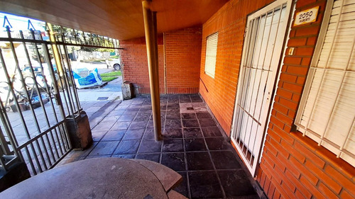 Venta - Casa + Dpto. En Guadalupe Oeste