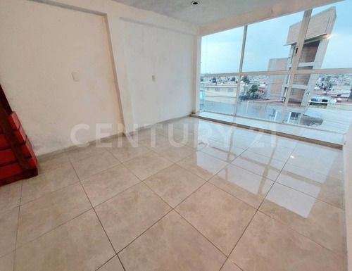 Imagen 12 de 20 de Casa En Venta De 3 Niveles En Bulevares Del Lago