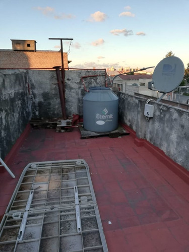 Imagen 9 de 28 de Departamento 2 Ambientes Frente Con Balcon