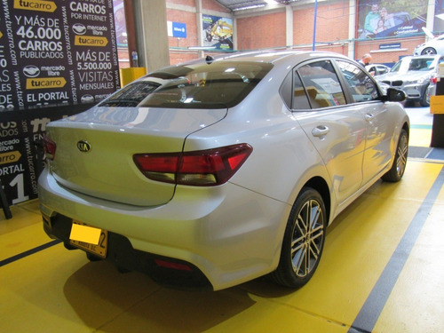 Kia Rio Vibrant Mt 1400cc