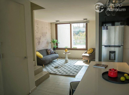 Townhouse 3d+3b+2 Estacionamiento. Patio
