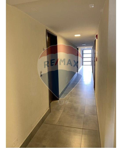 Inversión O Residencial / Cercano Metro Y Avenida