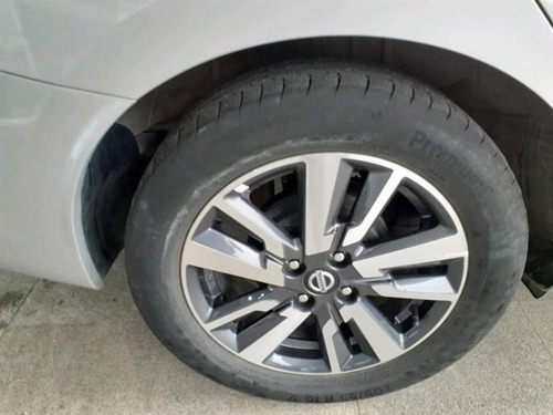 Nissan Versa 1.6 16V FLEX ADVANCE XTRONIC