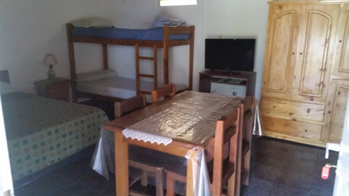 Imagen 13 de 27 de Alquilo 3 Cabañas Con Piscina Compartida Para 2 O 3 Personas