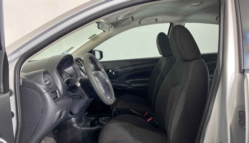 Imagen 9 de 15 de 116155 - Nissan Versa 2017 Con Garantía