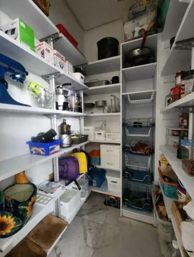 Venta De Casa De Lujo Con Ascensor En Llanogrande, Sector Cabeceras