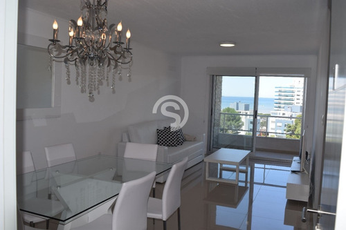 Apartamento En Venta - Brava- Ref: 3982