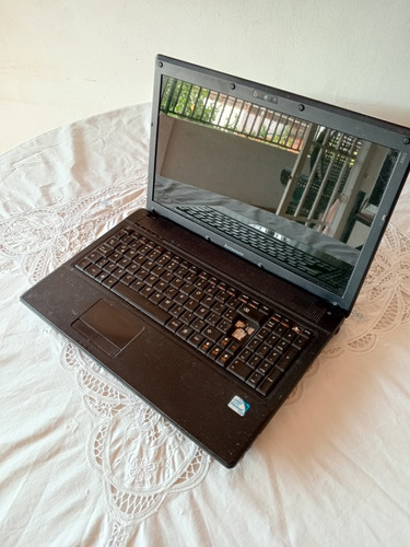 Laptop Lenovo (por Reparar)