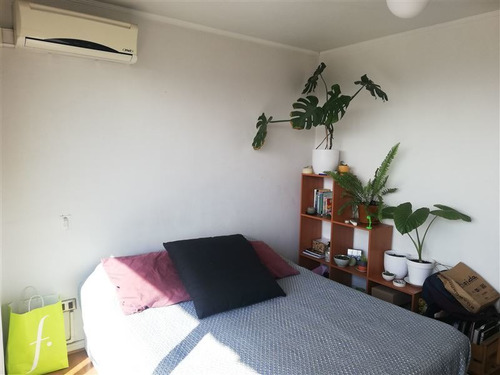 Departamento En Venta De 3 Dorm. En Santiago