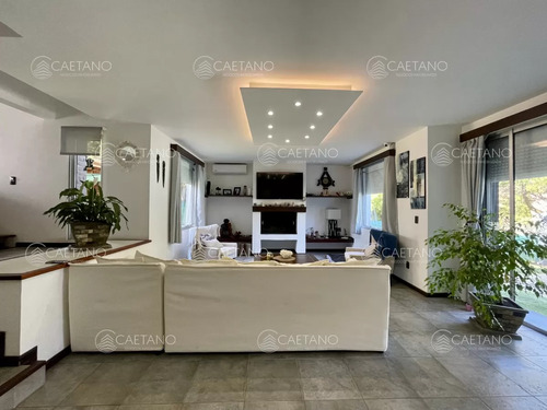 Venta Casa 4 Dormitorios Pinares Punta Del Este