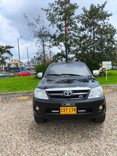 Toyota Fortuner 4.0 Sr5
