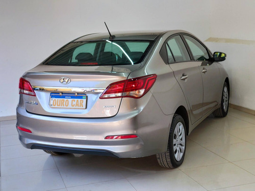 Imagem 4 de 5 de Hyundai Hb20s 1.6 Comfort Plus 16v Flex 4p Automático
