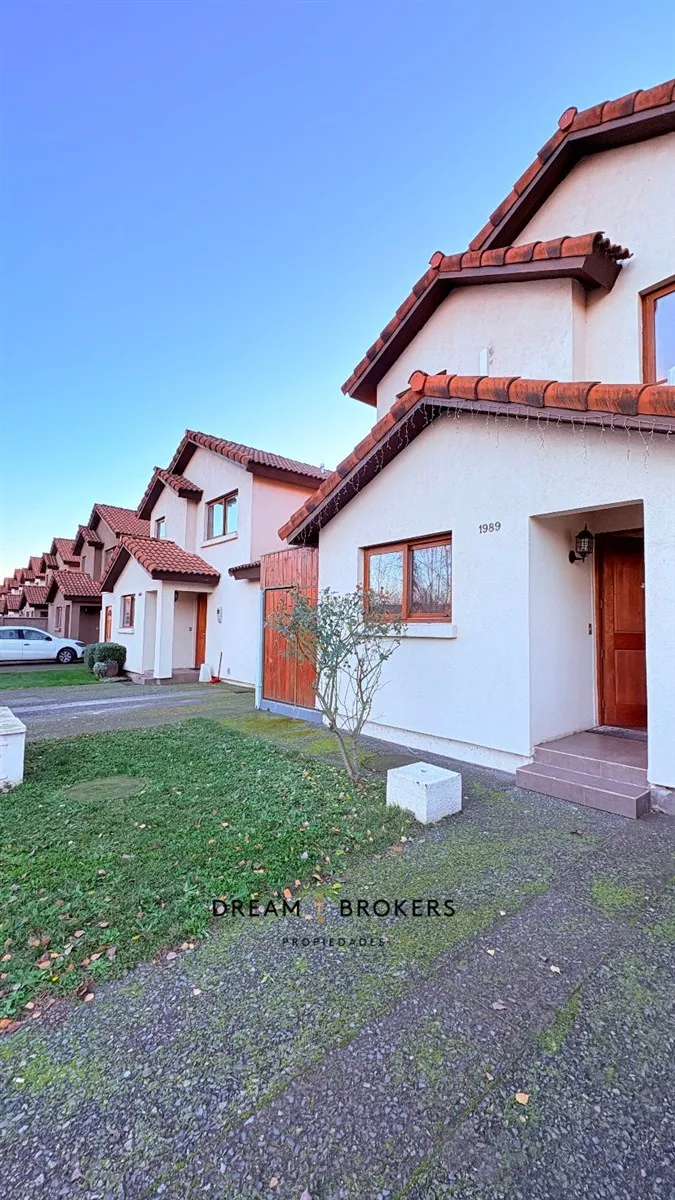 Imagen 2 de 30 de Casa En Venta De 3 Dorm. En Chillán