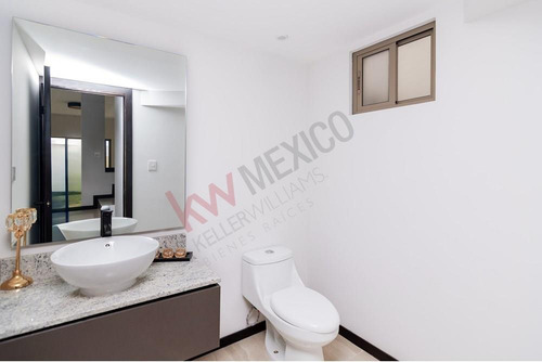 Casa En Venta En Quintas La Cima, Torreón - 3 Recámaras, Jardín Y Estacionamiento Techado
