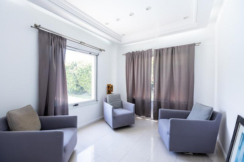 Casa De 5 Dormitorios En Venta En Solar Del Bosque. Canning-ezeiza-san Vicente.
