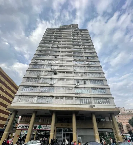 Vende-se Excelente Sala Comercial, Ampla, Com 47m², Banheiro, Piso Parquet Com Sinteko, Ensolarada.