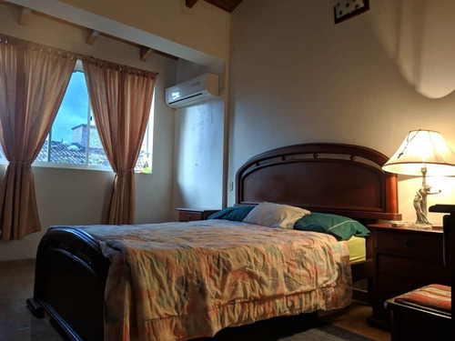 Imagen 9 de 17 de Casa En Venta En La Castellana