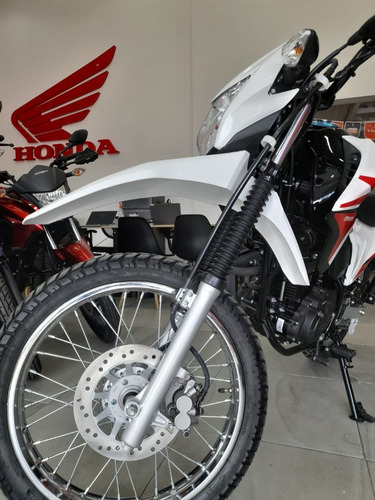 Imagen 13 de 18 de Honda Xre 190 2023