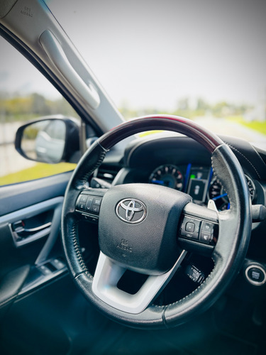 Toyota Hilux SW4 2.8 Srx 177cv 4x4 7as At