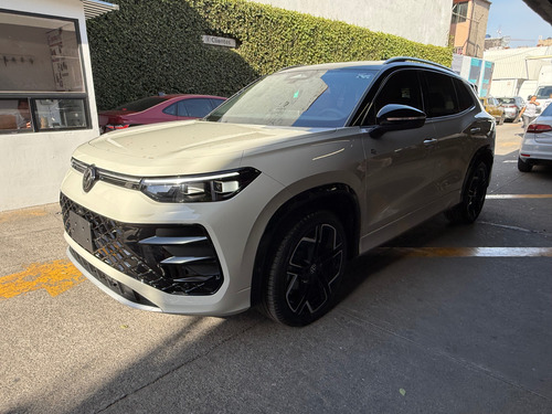 Volkswagen Tiguan 1.4 Tsi R-Line Dsg7