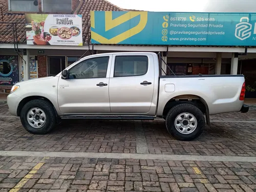 Toyota Hilux 2.5cc Mt Aa 4x2