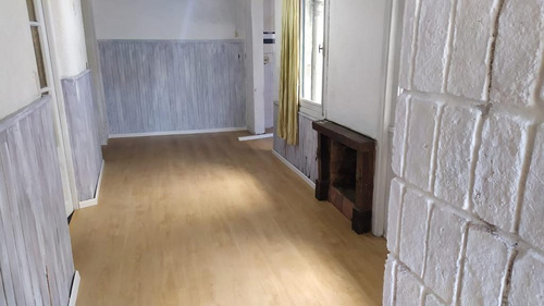 Venta Apartamento Con Renta En Brazo Oriental. 1 Dormitorio.
