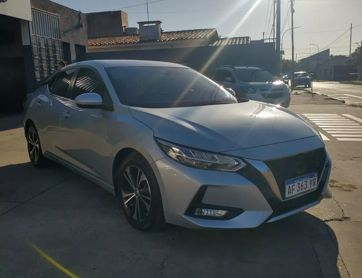 Nissan Sentra 2.0 Advance