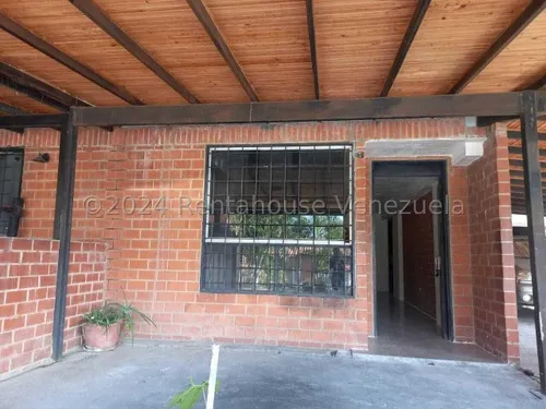 Venta De Townhouse Guatire Mr