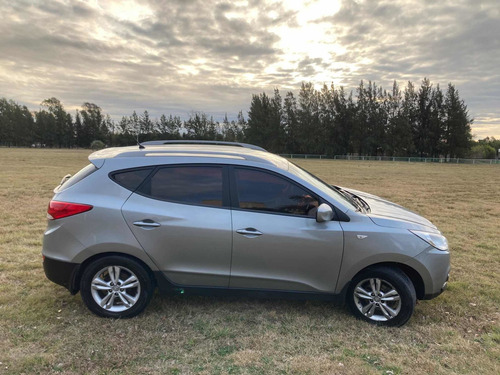 Imagen 15 de 19 de Hyundai Tucson 2012 2.0 Gl 6at 2wd