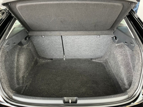 Volkswagen Nivus 1.0 200 TSI TOTAL FLEX COMFORTLINE AUTOMÁTICO