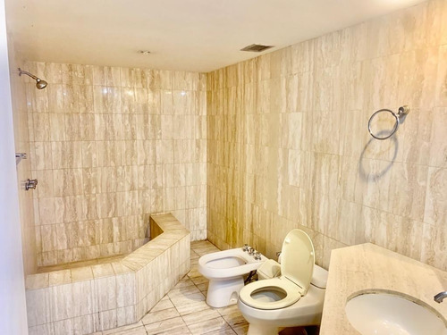 Imagen 15 de 29 de Venta Espectacular Apartamento Con Piscina Privada Y Jardín