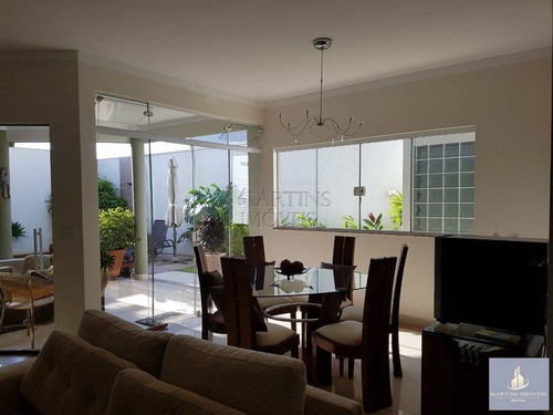 Imagem 1 de 27 de Village Das Flores | Casa 245m² Alto Padrão | Jv7593 - V7593