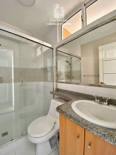 En Venta Amplio Apartamento Duplex Tipo Ph, En El Exclusivo Condominio Loma Real En Playa Moreno.