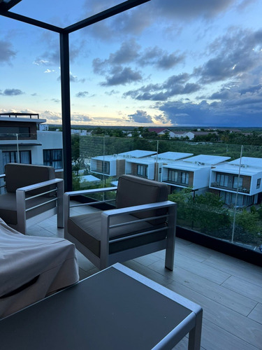 Cap Cana-las Canas,se Renta Penthouse De 2h+s Con Su Jacuzzi