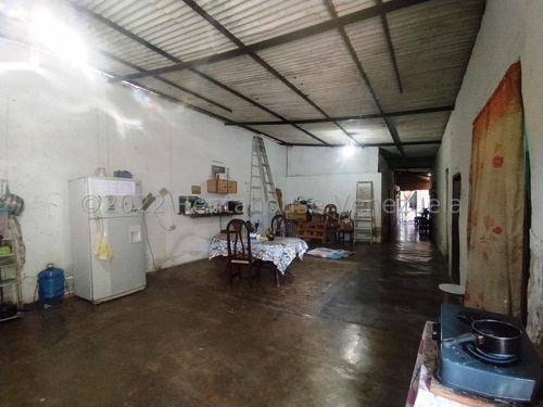 Imagen 7 de 30 de Casa En Venta Barquisimeto - Lara Código 23-10644 Jose Rivero Vende: 04143516569 / R+