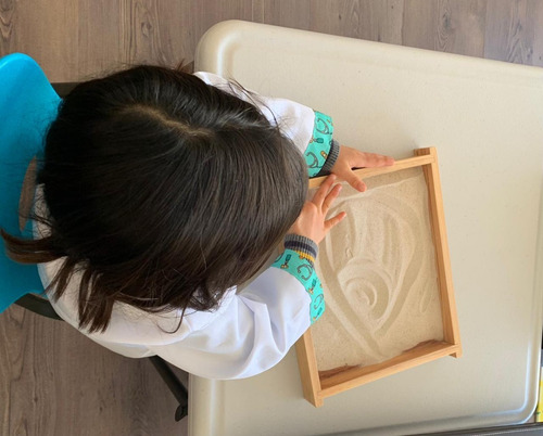 Bandeja Montessori+pizarra + 3 Jgos Tarjetas Ingenicrea