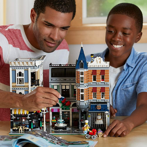 Lego Creator Expert Assembly Square 10255 Kit De Construcció