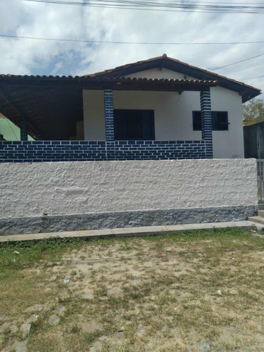 Bela Casa Próxima À Praia De Manguinhos