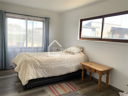 Casa En Arriendo De 4 Dorm. En Quintero