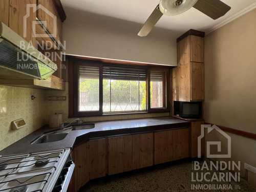 Casa En Ranelagh 4 Ambientes Apta Credito Permuta Por Propiedad En Rosario