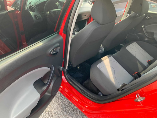 Imagen 10 de 15 de Seat Ibiza 2015 1.6 Style 5p Dsg