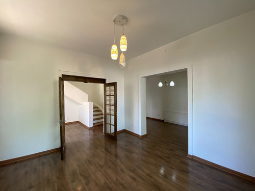 Rebajada Casa Patrimonal Remodelada 5d/3b/1bod/est