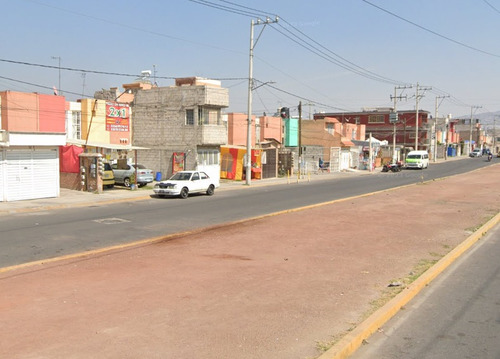 Casa Adjudicada Ubicada En Av. Francisco Villa, Col. Héroes De Tecámac, Méx. Sk04