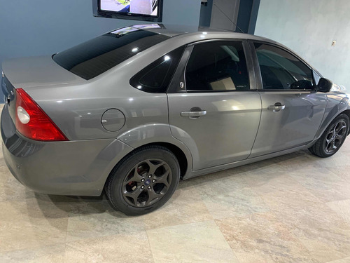 Imagen 5 de 7 de Ford Focus Exe Ghia