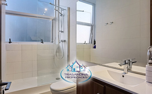 Vende Casa Amoblada 3d 4b 2e - Sector Peñalolén - Santiago