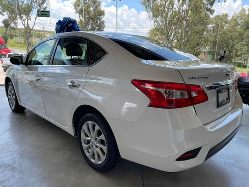 Imagen 4 de 9 de Nissan Sentra 2019 1.8 Advance Mt